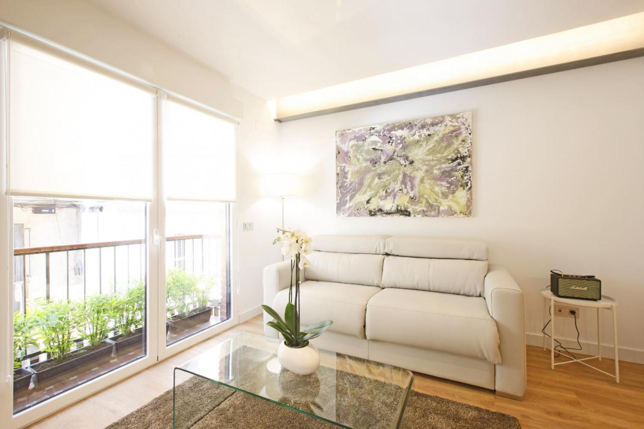 Gran Via Suites Madrid Exterior photo