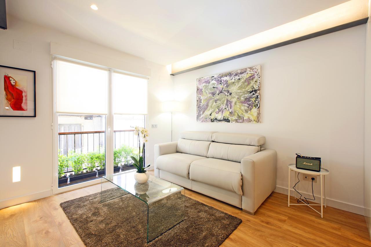 Gran Via Suites Madrid Exterior photo