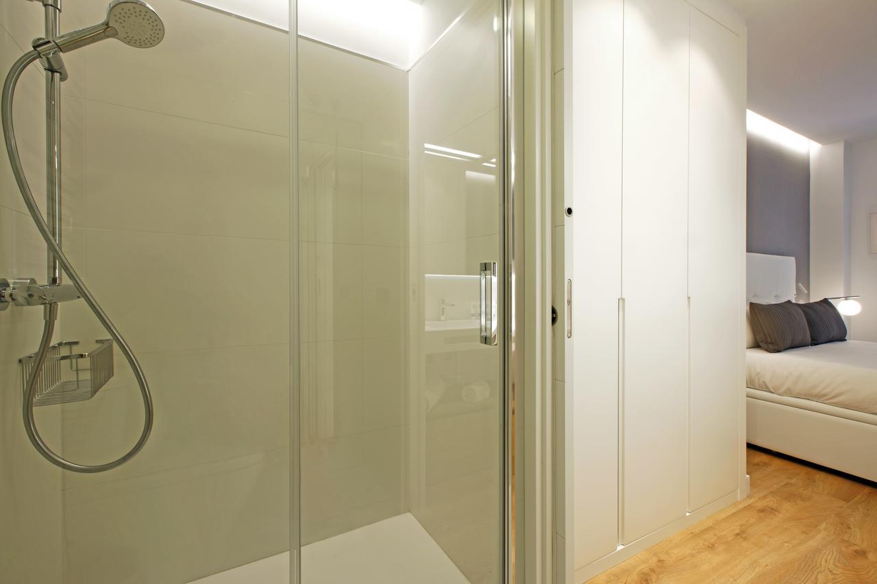 Gran Via Suites Madrid Exterior photo